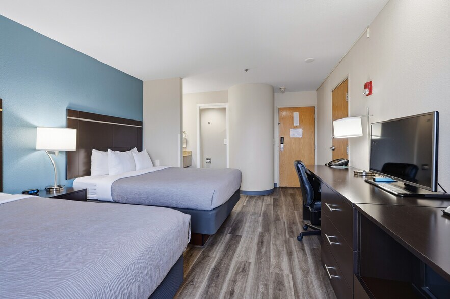 More Photos Of 1575 S Meridian Rd, Meridian Hotel For Sale