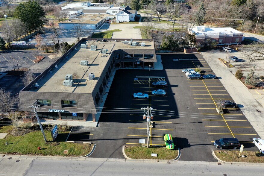 More Photos Of 430 Milwaukee Ave, Lincolnshire Storefront Retail Office For Lease