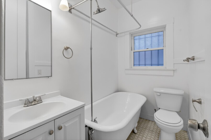 More Photos Of 430 Pacific Ave, Long Beach Apartments For Sale