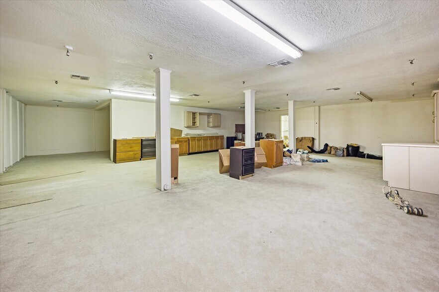 More Photos Of 1200 National St, Houston Warehouse For Sale