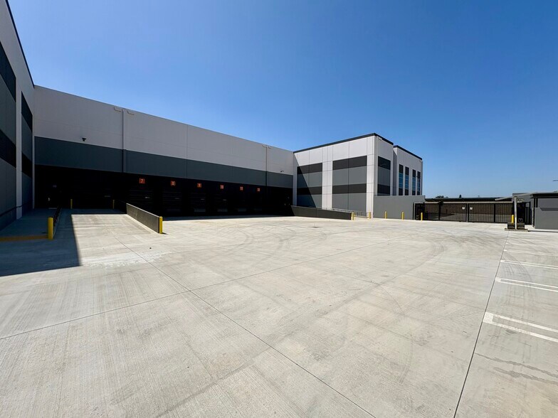 More Photos Of 11234 Rush St, South El Monte Warehouse For Lease