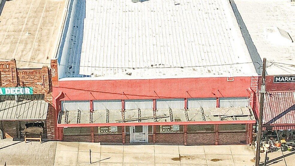 More Photos Of 203 N Main St, Weatherford Storefront Retail Office For Lease