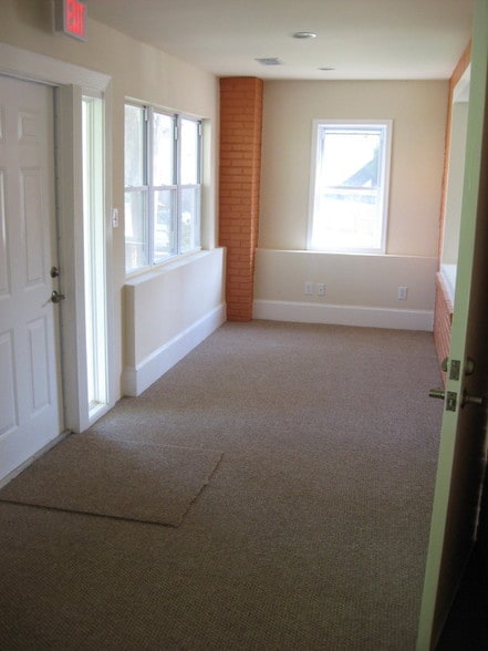 More Photos Of 836 Bonifant St, Silver Spring Office For Lease