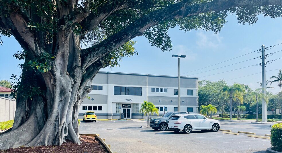 More Photos Of 2100 E Sample Rd, Lighthouse Point Coworking Space