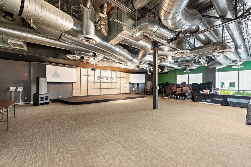 More Photos Of 45 Tesla, Irvine Flex For Sale