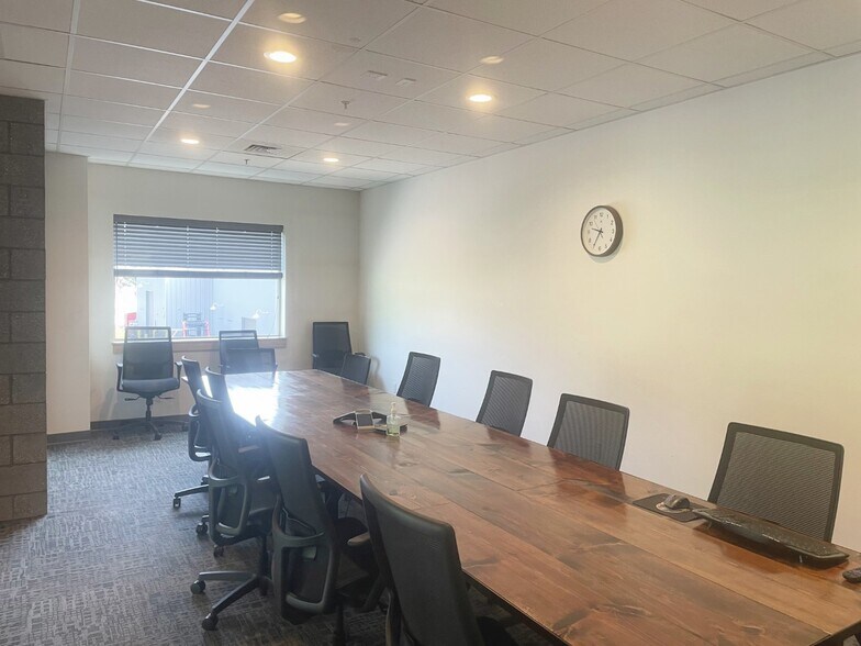 More Photos Of 850 Hawthorne Ave, Ponderay Manufacturing For Lease