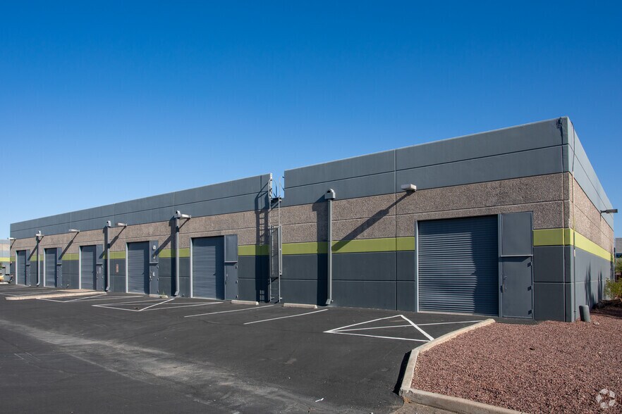 More Photos Of 1603 S Eastside Loop, Tucson Light Manufacturing For Lease