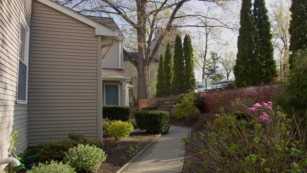 More Photos Of 76 Hope St, Stamford Apartments For Sale