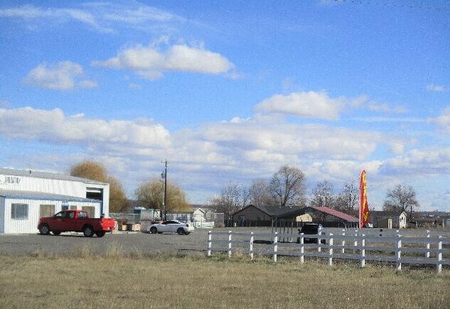 More Photos Of 122 N Puterbaugh Rd, Grandview Manufacturing For Sale