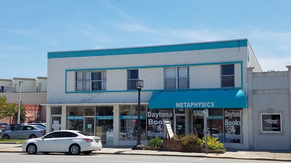 More Photos Of 121 W International Speedway Blvd, Daytona Beach Storefront Retail Office For Sale