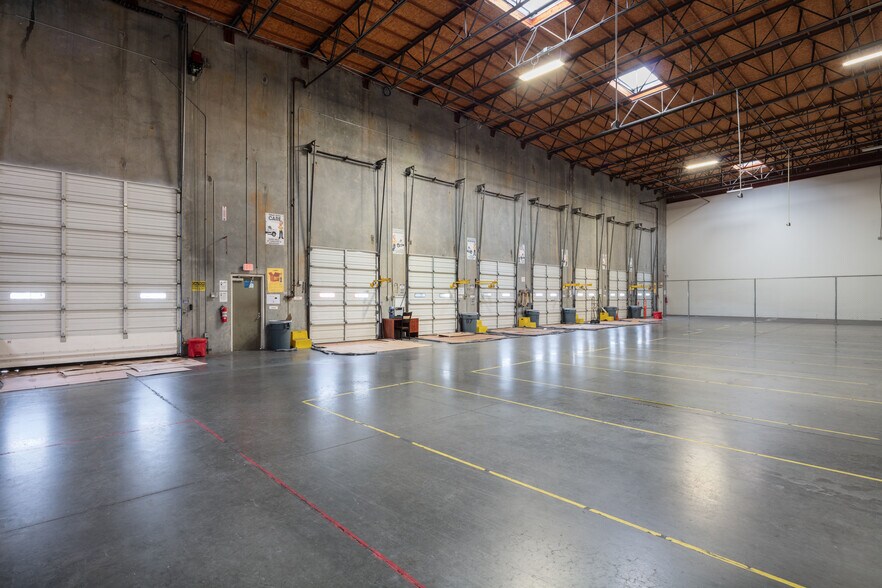 More Photos Of 2765 Progress St, Vista Manufacturing For Lease