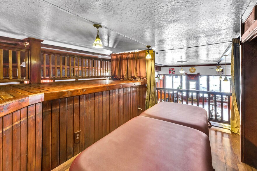 More Photos Of 16 N Main St, Payette Storefront Retail Residential For Sale