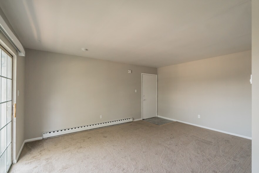 More Photos Of 372-390 W Minor St, Emmaus Apartments For Sale