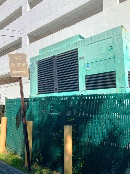 More Photos Of 1920 E Hallandale Beach Blvd, Hallandale Beach Medical For Sale