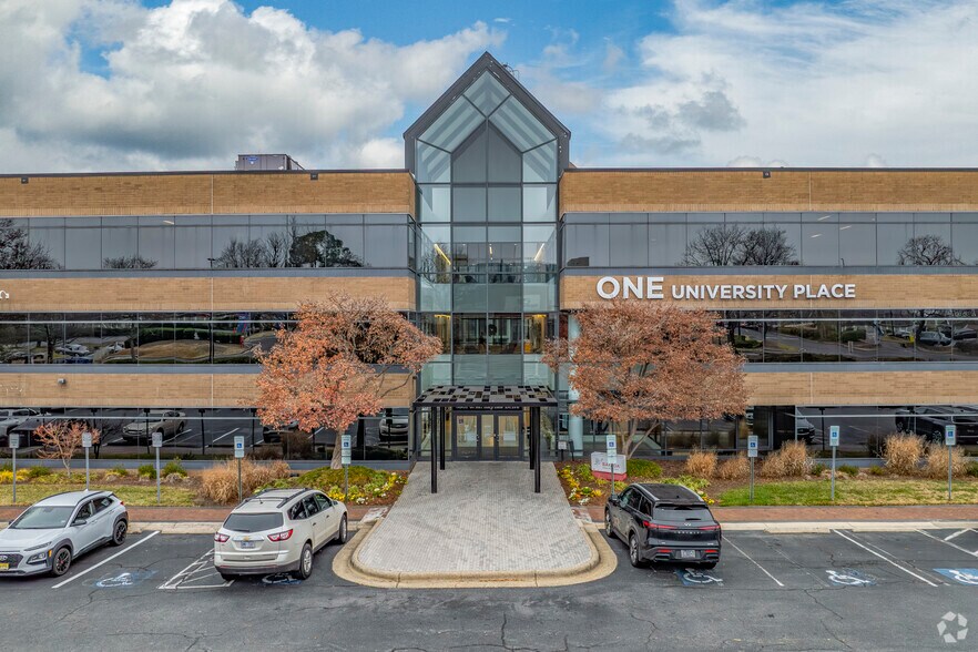 More Photos Of 8801 JM Keynes Dr, Charlotte Office For Lease