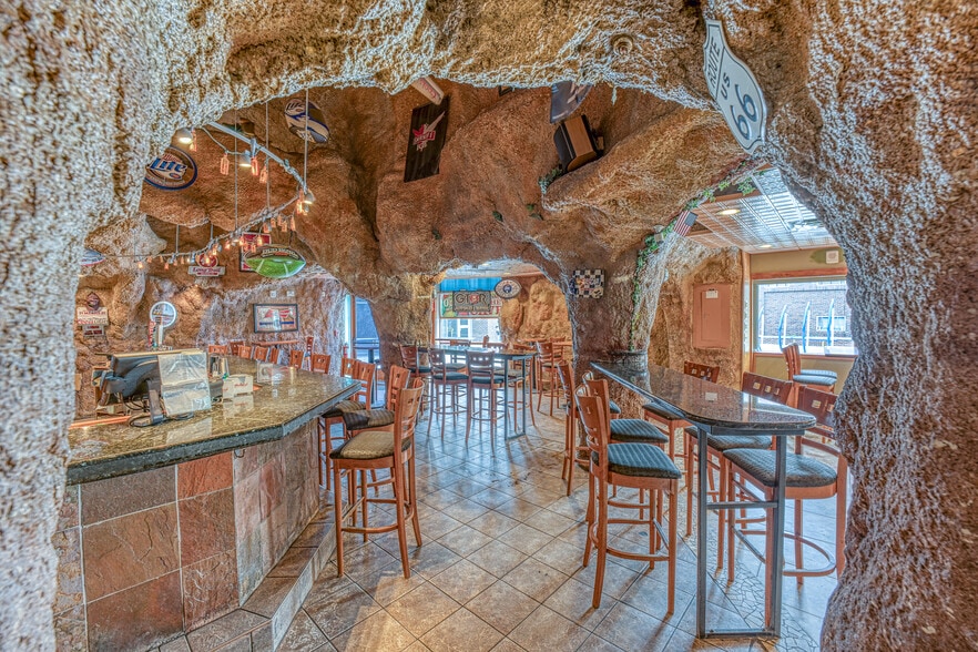 More Photos Of 45 Hanover St, Lebanon Restaurant For Lease