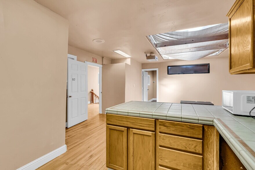 More Photos Of 1029 Tennessee St, Vallejo Storefront For Lease