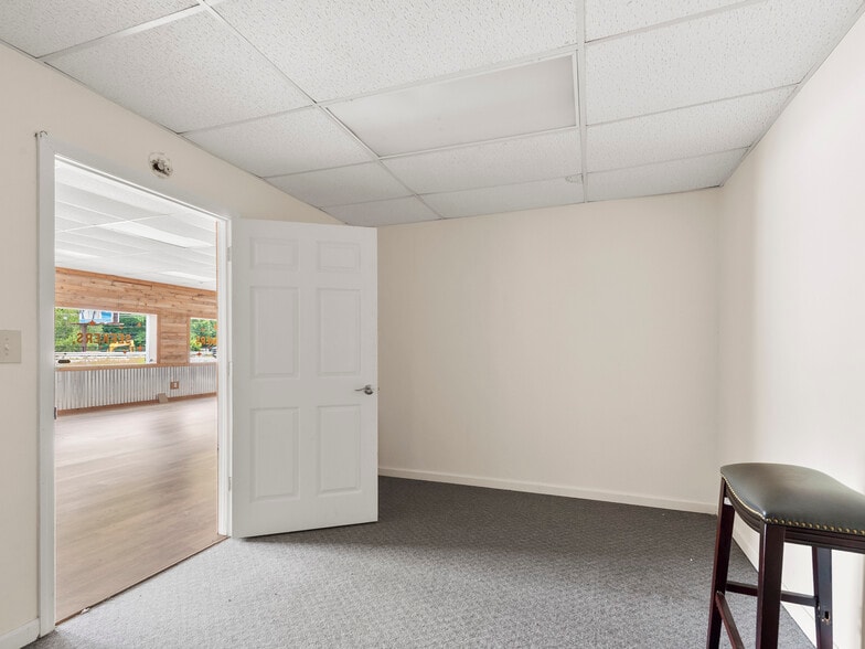 More Photos Of 108 Hendersonville Hwy, Pisgah Forest Storefront Retail Office For Lease