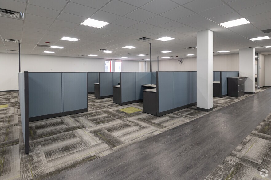 More Photos Of 3733 University Blvd W, Jacksonville Office For Lease