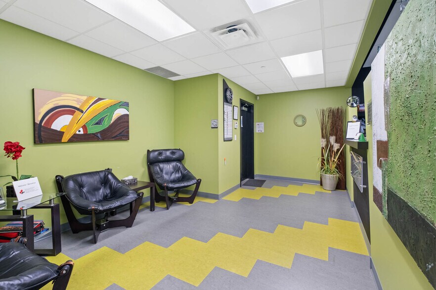 More Photos Of 2040 Springfield Rd, Kelowna Apartments For Sale