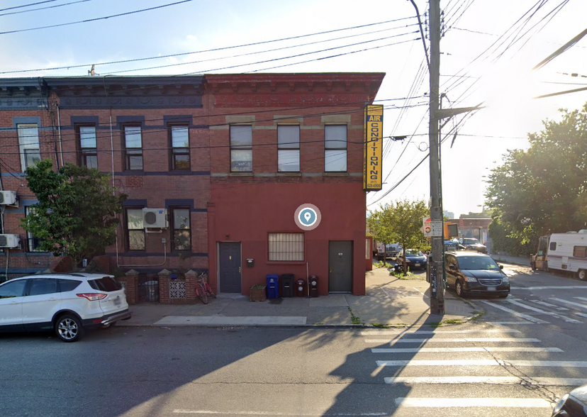 Primary Photo Of 507 Vandervoort Ave, Brooklyn Flex For Lease