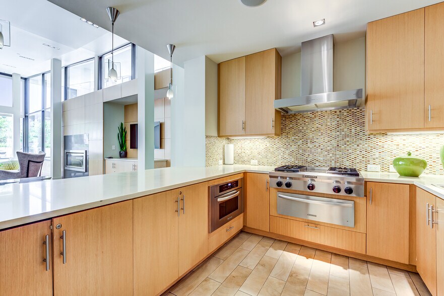 More Photos Of 1155 4th St, San Francisco Apartments For Lease
