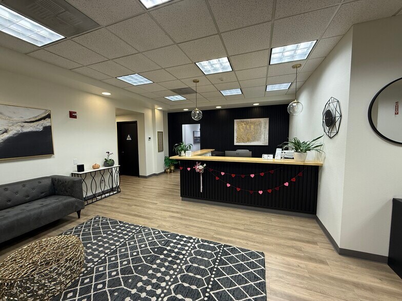 More Photos Of 2195 Larkspur Ln, Redding Office For Sale