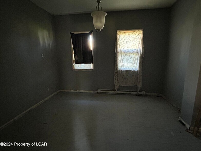 More Photos Of 437-443 Centre Street St, Freeland Storefront Retail Residential For Sale