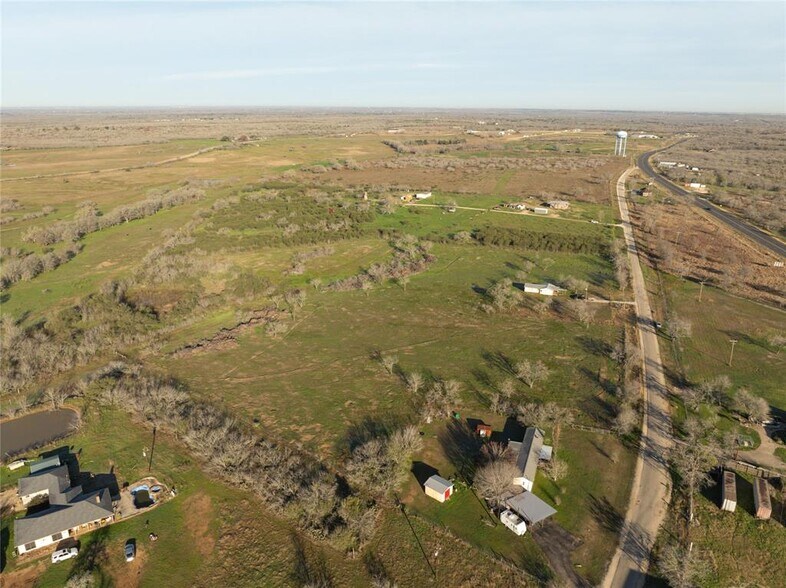 More Photos Of 2095 Bridal Path Rd, Luling Land For Sale