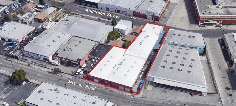 More Photos Of 159 S Anderson St, Los Angeles Warehouse For Lease