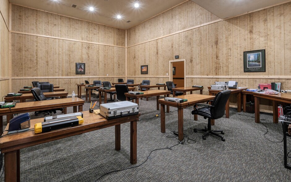 More Photos Of 48600 US-290 BUS, Hempstead Land For Sale