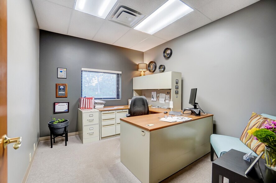 More Photos Of 8900 N Dixie Dr, Dayton Medical For Lease