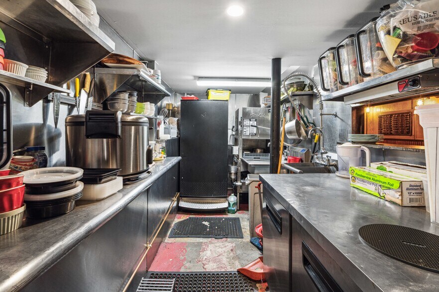 More Photos Of 90 W Houston St, New York Apartments For Lease