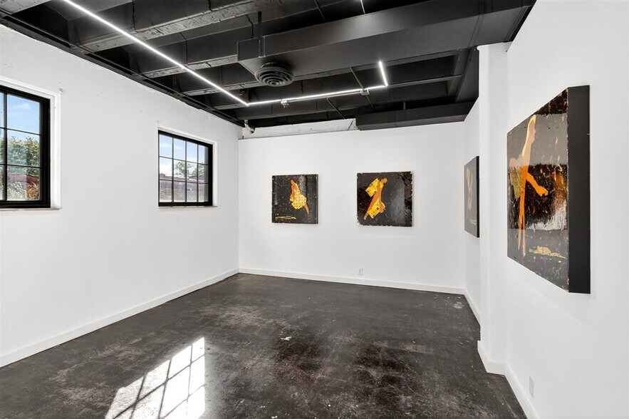 More Photos Of 1034 S Kingshighway Blvd, Saint Louis Office For Sale