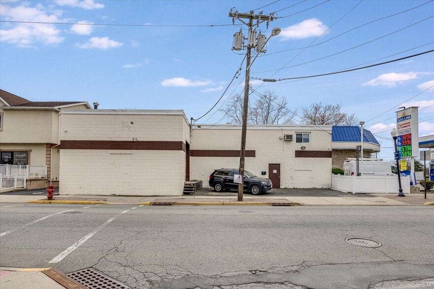 More Photos Of 16-20 Main Ave, Wallington Industrial For Sale