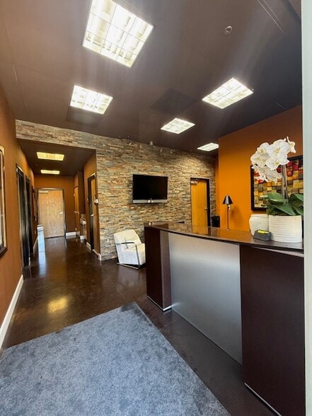 More Photos Of 301-315 N Berry St, Brea Light Distribution For Sale