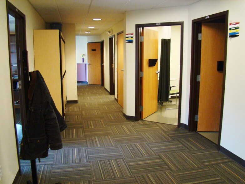 More Photos Of 4269 Pearl Rd, Cleveland Office For Lease