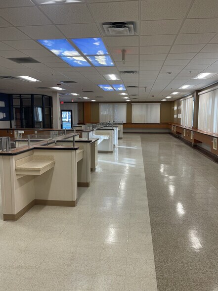 More Photos Of 630 Maplewood Dr, Jupiter Medical For Lease