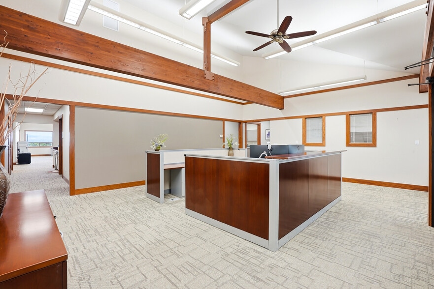 More Photos Of 801 N 39th Ave, Yakima Office For Sale