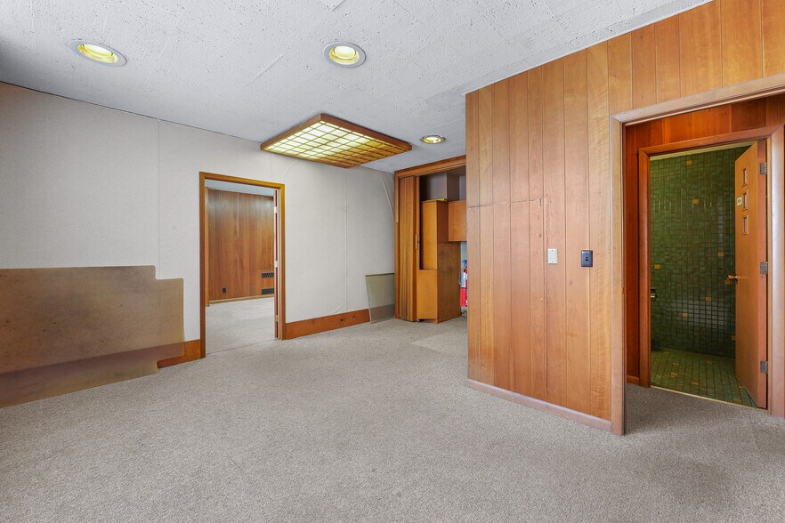 More Photos Of 6 E 1st St, Fond Du Lac Office For Sale