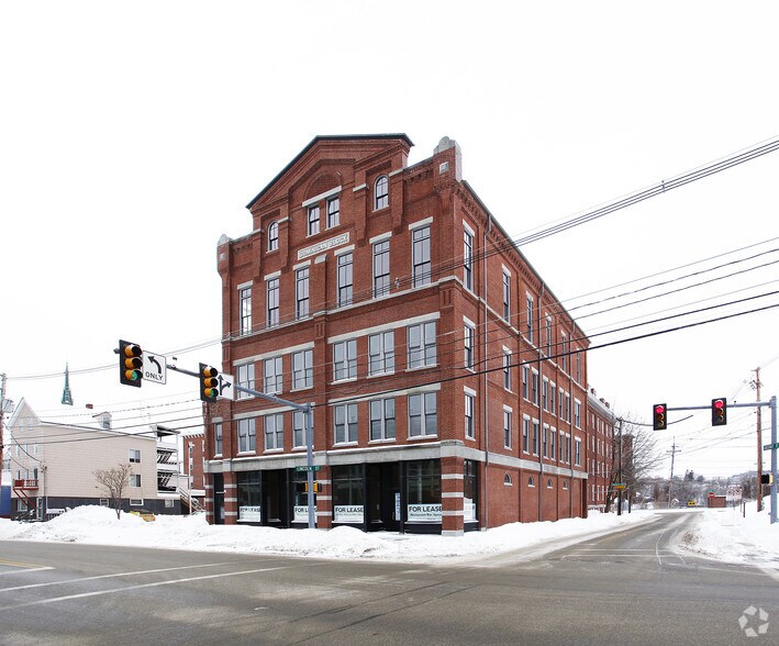 More Photos Of 141-145 Lincoln St, Lewiston Office For Sale