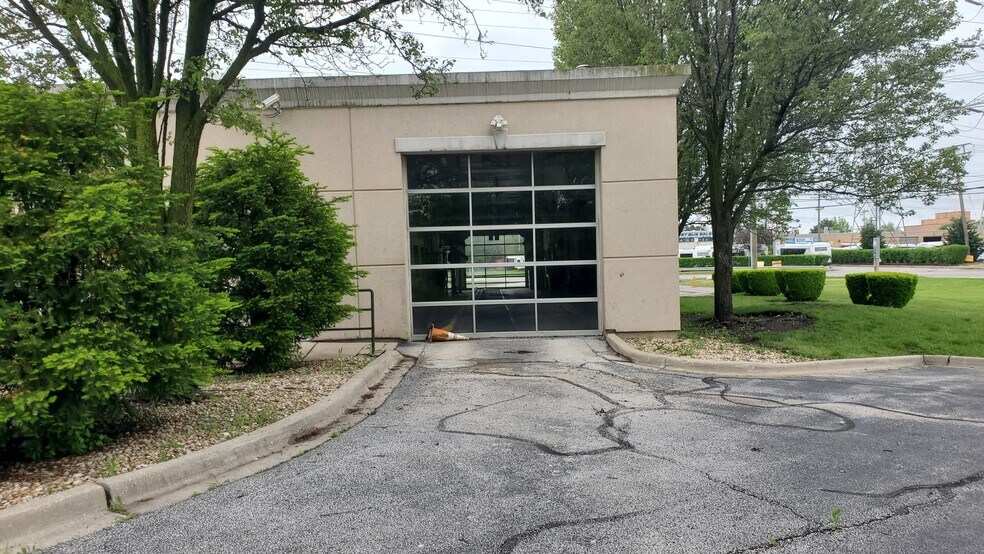 More Photos Of 1215 N Rand Rd, Des Plaines Carwash For Sale