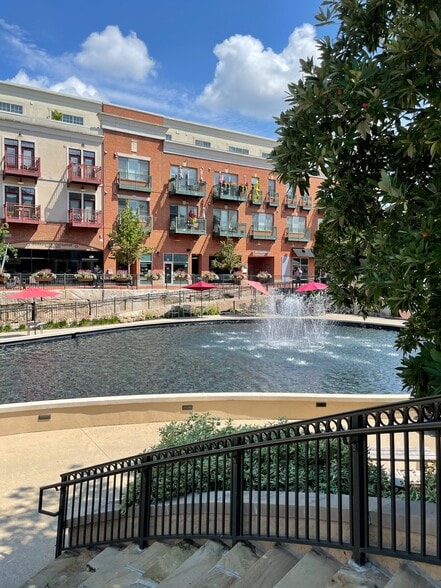 More Photos Of 121 Mill St, Gahanna Apartments For Lease