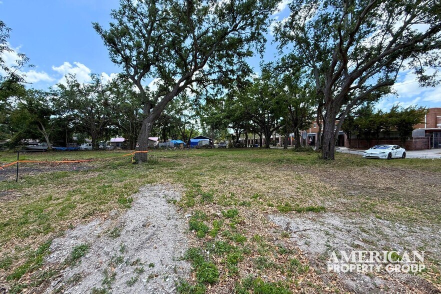 More Photos Of 1702 E Manatee Ave, Bradenton Land For Sale