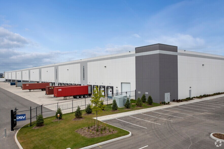 More Photos Of 12366 Coleraine Dr, Caledon Warehouse For Lease