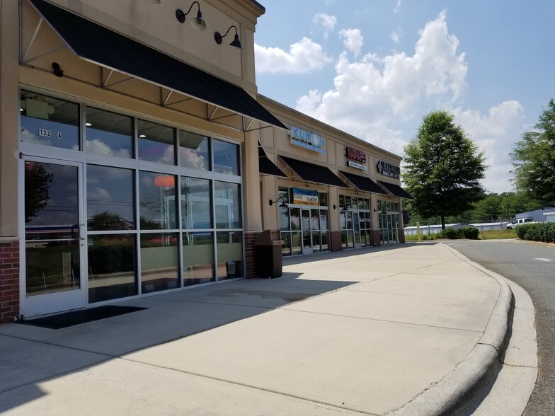 More Photos Of 842 Williamson Rd, Mooresville Unknown For Lease