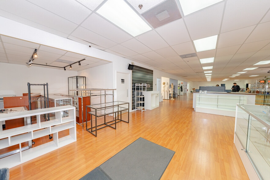 More Photos Of 4000 N 28th Ter, Hollywood Warehouse For Lease