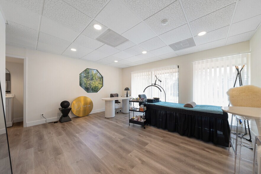 More Photos Of 7509 Madison Ave, Citrus Heights Medical For Sale