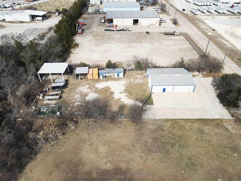 More Photos Of 1535 American Way, Cedar Hill Warehouse For Sale