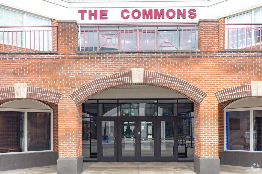More Photos Of 510-520 Lee Entrance, Amherst Restaurant For Lease